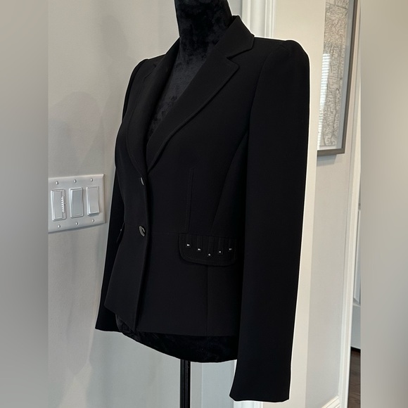 Tahari Arthur S. Levine Blazer Fitted Silhouette Black Women Size 6✨EUC✨ - Picture 6 of 16